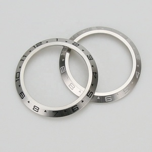 นาฬิกา 316L สแตนเลสสตีล SSKX007  แบบสองเวลา พร้อมขอบหน้าปัดแบบนักบิน - Product Image 1