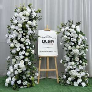 Arche de mariage artificielle en soie personnalisée en usine avec pétales de rose - Décoration écologique pour événements intérieurs/extérieurs - Product Image 1