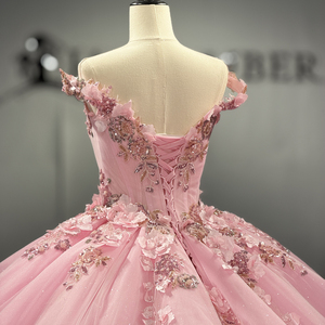 1229 Vestidos de Quinceañera Románticos de Color Rosa, con Hombros Descubiertos, Flores y Volantes, Estilo Princesa - Product Image 6