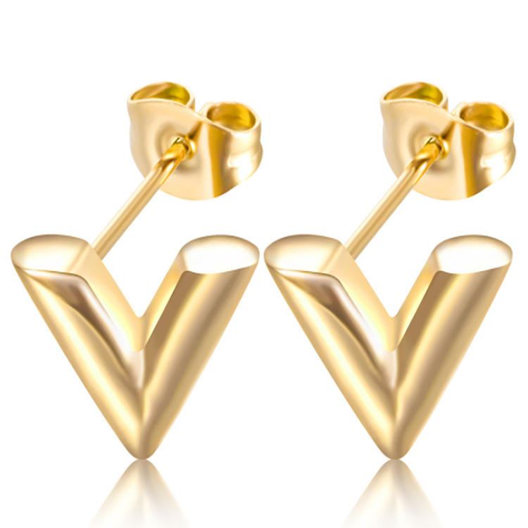 07-ต่างหูสตั๊ดสีทอง