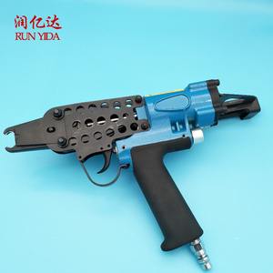 Outil pneumatique de marque réputée Top One C23/C24 Agrafeuse pour anneaux de serrage ou sièges de <span class=keywords><strong>voiture</strong></span> - Product Image 1