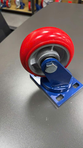 Rueda Giratoria de Poliuretano de Alta Resistencia sobre Hierro, 4, 5, 6 y 8 Pulgadas, con Horquilla Pintada de Azul para Carros, Carretillas y Equipos - Product Image 4