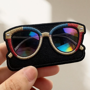 Patchs thermocollants tendance et écologiques brodés de fleurs et de cœurs pour vêtements, accessoires, chapeaux et jeans - Product Image 5