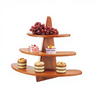 OKEY Présentoirs à buffet à 3 niveaux, Supports de présentation alimentaire pour fêtes, Rehausseurs de table de buffet, Ensemble de rehausseurs en bois