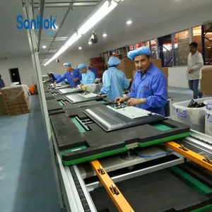 Satu Garansi Adjustable Double Rantai Kecepatan 55 Inci LCD TV Perakitan dengan TV Conveyor Belt