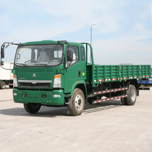 Camion lourd Sinotruck Howo Foton à bas prix, 6 roues, 4x4, diesel, direction à gauche, camion de transport avec caméra arrière à vendre - Product Image 1