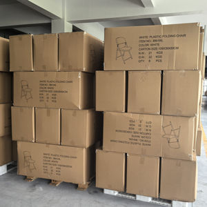 Wholesale <b>Outdoor</b> Foldable Stackable Party Rental <b>Plastic</b> PP White Folding Chair - Product Image 1