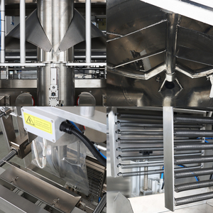Machine d'emballage entièrement automatique pour la scellage de sachets de liquides chauds (boissons, sauces chili, mayonnaise, vinaigrettes) et de détergents - Product Image 2