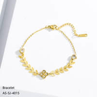 Pulsera de Cadena Ajustable de Acero Inoxidable con Mariposa Negra Elegante de Alta Gama para Mujer, Chapada en Oro de 18K con Corte Brillante