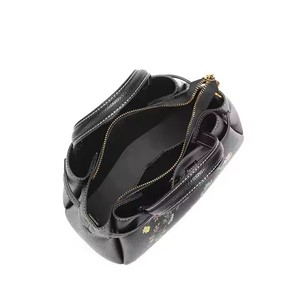 Bolso de mano de cuero PU de lujo de último diseñador 2024 para mujer, bolso de mano de gran capacidad para mujer para verano, invierno y otoño, portátil - Product Image 4