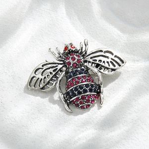 Venta de liquidación nueva moda mujer broche perla diamantes de imitación bronce antiguo abeja araña Metal animal broche - Product Image 6