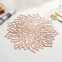 Nouveau dessous de plat en PVC motif fleur de Fu Rong, épaisseur 2 mm, réutilisable, diamètre 38 cm, style européen, effet bronzé, isolant et imperméable
