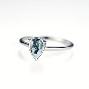 Anello A224 con Gemma a Goccia, Montatura in Argento, Unisex per Uso Quotidiano - Product Image 5