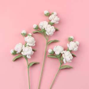 Fleur <span class=keywords><strong>de</strong></span> <span class=keywords><strong>jasmin</strong></span> éternelle en crochet fait main, branche unique, cadeau pour la Fête des Enseignants, la Saint-Valentin, la Journée des Filles, ou pour une déclaration d'amour - Product Image 1