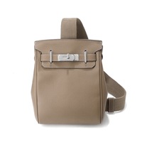 Sac de Poitrine en Cuir Véritable 2026 – Petit Sac à Bandoulière Tendance Unisexe Style Urbain Simple Toutes Saisons avec Fermeture à Loquet