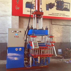 Machine <span class=keywords><strong>de</strong></span> moulage par injection <span class=keywords><strong>de</strong></span> caoutchouc verticale entièrement <span class=keywords><strong>automatique</strong></span> <span class=keywords><strong>de</strong></span> haute qualité pour les produits en caoutchouc et en silicone - Product Image 4