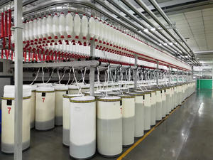 HongQuカスタマイズ可能<span class=keywords><strong>40</strong></span>/2生白100% ポリエステルリングスパンスパンミシン糸高粘り強さ5000ヤード - Product Image 6