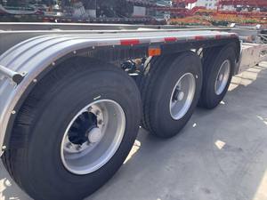 Zw Groep Stalen Skelet <span class=keywords><strong>Chassis</strong></span> Oplegger 20 Voet 40ft Container Container Container <span class=keywords><strong>Chassis</strong></span> Voor Oplegger - Product Image 4