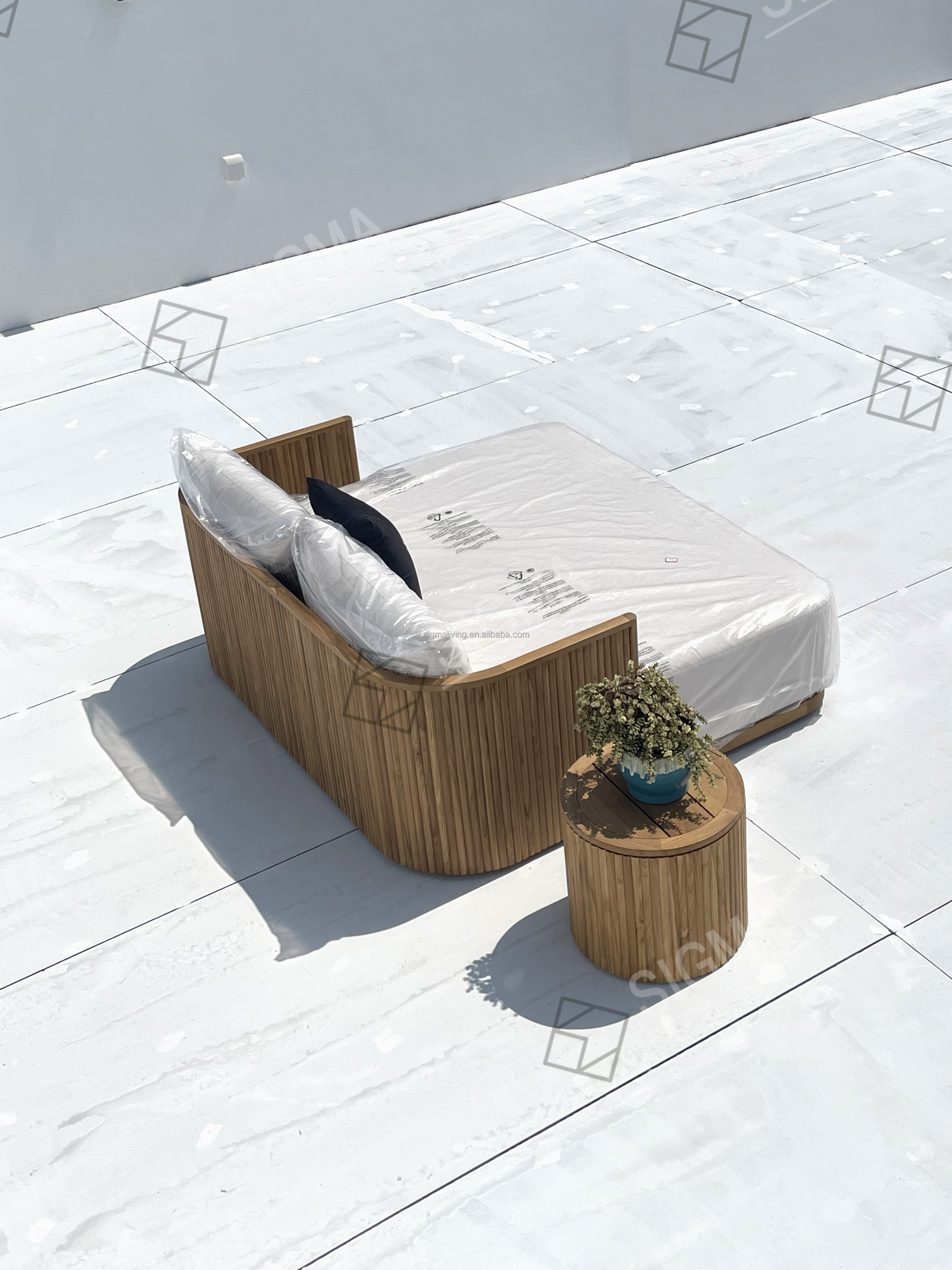 New Arrival Water-resistant Outdoor Wooden Furniture Garden Furniture Wood Chaise Patio Teak Wood Daybeds