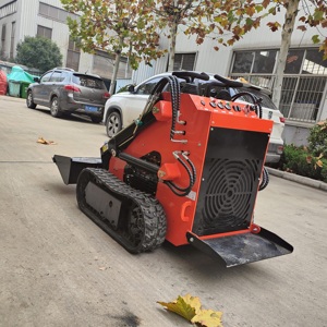 Pemuat roda mini skid steer pemuat elektrik dengan lampiran garpu roda kecil melewati muatan - Product Image 5