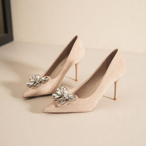 Sandales à talons fleuris en perles 6681C-168, bout pointu, talon aiguille ultra haut, à enfiler, chaussures en velours sexy et tendance - Product Image 1