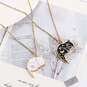 สร้อยคอคู่สแตนเลสสตีล ลายแมวสีดำขาว พระอาทิตย์ พระจันทร์ - Product Image 3