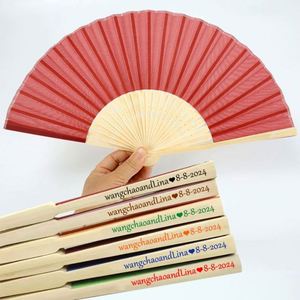 Éventail pliant artisanal sculpté en bambou, motif imprimé, cadeau d'affaires - Product Image 4