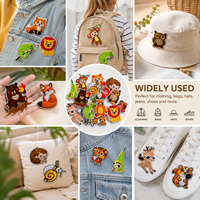 Patchs brodés personnalisés en gros, motifs animaux mignons, Kawaii, assortis, thermocollants pour vêtements d'enfants et sacs à dos, faible MOQ