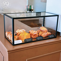 Vitrine de boulangerie vintage à trois niveaux en acrylique de qualité supérieure, avec cadre métallique blanc, autoportante, facile à nettoyer, robuste, pour comptoir – Vente directe usine