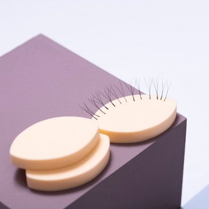 Esponja de Práctica para Extensión de Pestañas Pinky Leem, Nueva, Personalizada, con Forma de Ojo, para Entrenamiento - Product Image 1