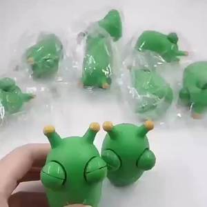 Creative Vegetable Worm Googly Eye Toy Decompression Artifact Pinch Music Decompression Vent Toys - Product Image 3