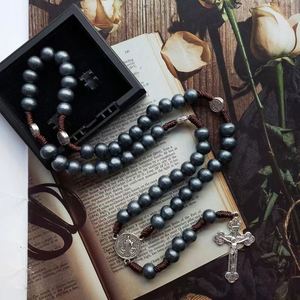 Rosario Religioso con Medalla de San Benito, Cuentas de Madera de 10 mm, Collar con Cruz, Rosarios Católicos - Product Image 1