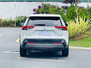 Toyota RAV4 2.0L CVT Fashion Edition 2.0L NA SUV familial d'occasion 2022 – Voitures d'occasion à prix abordable - Product Image 5