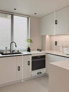 Muebles modernos para el hogar, gabinetes de cocina RTA, coctelera de madera maciza, acabado lacado, tablero de melamina, construcción de gabinetes de Tailandia - Product Image 5