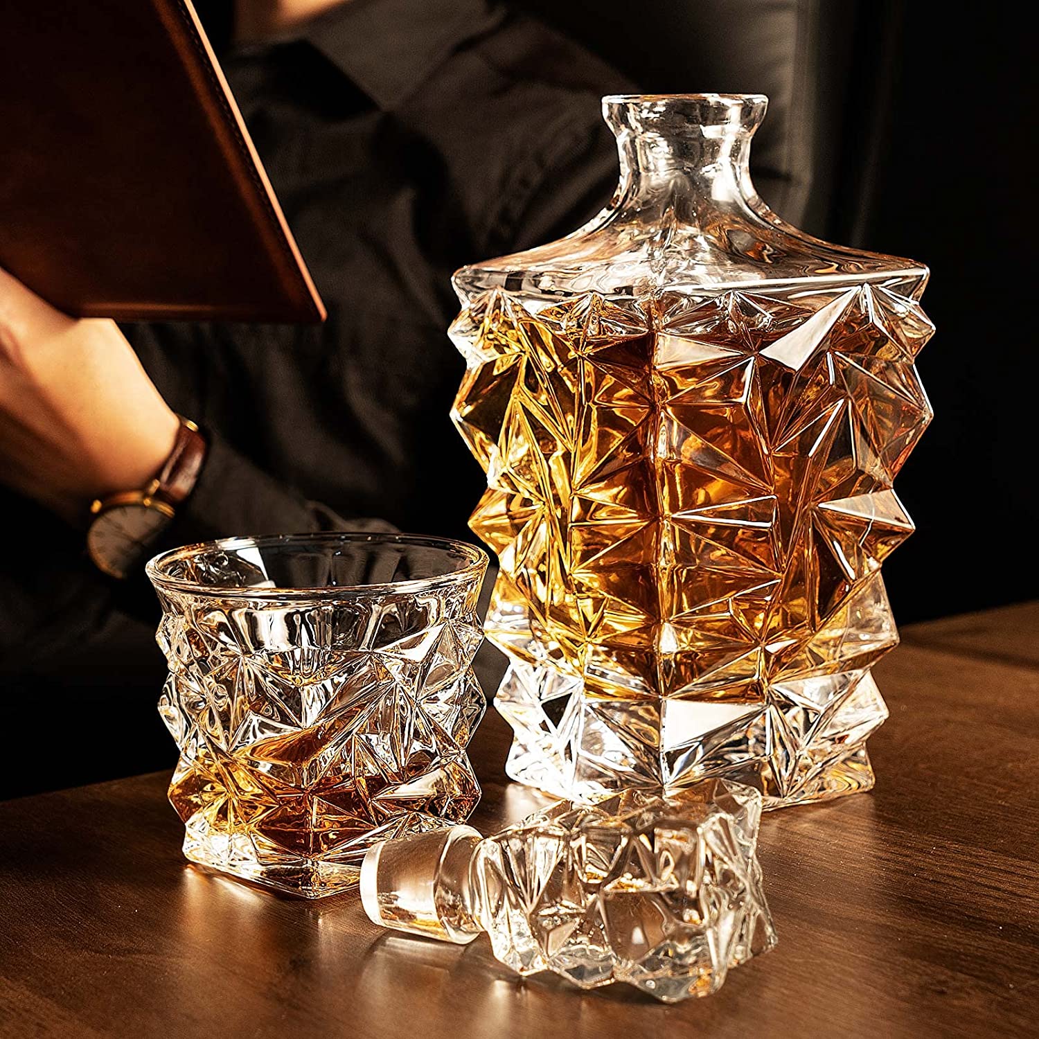 Support customization Whiskey Decanter with Glass Stopper wine glass set