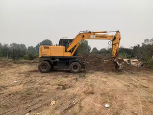 HYUNDAI150 150W-7 150W-9T Equipo de Construcción Hidráulico Hyundai r150W-7 Excavadora de Ruedas con Cucharón de Excavación - Product Image 1