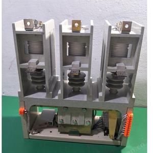 คอนแทคเตอร์สุญญากาศแรงดันสูง 12kv รุ่น Ckg4-160-250 แบบ 3 โพล 3 เฟส ได้รับการรับรองความปลอดภัยสำหรับเหมืองถ่านหิน - Product Image 2