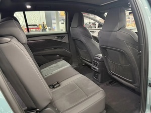 ออดี้ คิว5 รุ่นปี <span class=keywords><strong>2022</strong></span> 40 อี-ทรอน สตาร์ อิดิชั่น ชุดแต่งหรู - Product Image 5