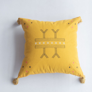 Funda de Cojín <span class=keywords><strong>Sabra</strong></span> Tejida Floral Marroquí Hecha a Mano por Innermor, Funda de Almohada Kilim, Estilo Bereber, Cojín Decorativo de Lujo - Product Image 5