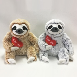 Letras bordadas "Kiss Me" juguetes de perezoso de peluche regalos del Día de San Valentín para niños adultos juguetes gigantes perezoso de peluche - Product Image 1