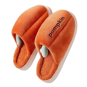 Pantofole Morbide Antiscivolo Arancioni a Forma di Zucca per l'Autunno, Calde con Soletta in Cotone, Comode ed Eleganti - Product Image 1