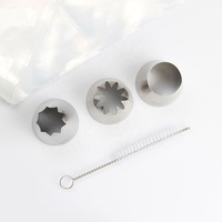 Ensemble de 9 accessoires de décoration de gâteaux en acier inoxydable, comprenant de grandes douilles à pâtisserie, une brosse de nettoyage et des poches à douille pour la décoration
