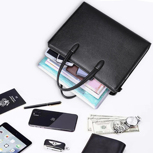 2025 nouveau <span class=keywords><strong>sac</strong></span> pour hommes en <span class=keywords><strong>cuir</strong></span> véritable hommes empreinte digitale serrure <span class=keywords><strong>sac</strong></span> à main grande capacité <span class=keywords><strong>ordinateur</strong></span> <span class=keywords><strong>sac</strong></span> affaires pratique hommes porte-documents - Product Image 3