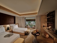 Luxuriöses Modernes Komplettes Maßgefertigtes Massivholz-Kingsize-Bett-Set für Hotel Villa Apartment Schlafzimmermöbel