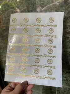 Autocollants de logo personnalisés en métal noir en feuille d'or Étiquettes de luxe 3D transparentes imprimées et étanches transfert UV en vinyle durable PVC PP - Product Image 5