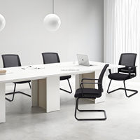 Chaise de bureau ergonomique avec support lombaire en forme d'arc, chaise d'invité, design en maille respirante simple, chaise d'ordinateur à dossier moyen