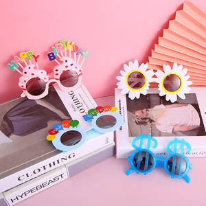 Gafas de Sol Divertidas con Forma de Sombrero para Cumpleaños, Gafas de Jugador para Fiestas de Novias, Decoraciones de Pastel, Hechas de PP - Product Image 1