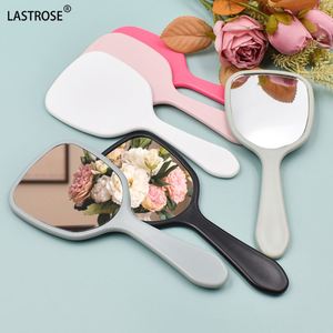 Espejo de Maquillaje Portátil con Luz, Lindo y Novedoso - Espejo Cosmético de Mano Pequeño para Uso de Belleza - Product Image 1