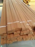 Tapis mural moderne en bois massif, cuisine en bois, plinthes, plinthes, plinthes, lignes lumineuses