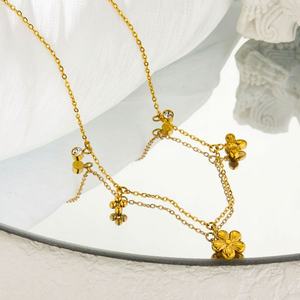 Collier personnalisé avec logo, en acier inoxydable plaqué or 18 carats, résistant à l'eau et inaltérable, petit collier marguerite pour femme - Product Image 3